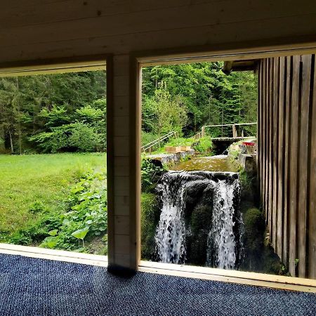 Вілла Wooden House With A Waterfall "Stipanov Mlin" Плитвицька Єзера Екстер'єр фото