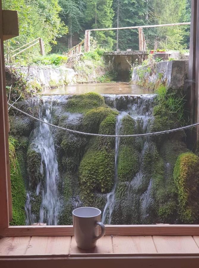 Вілла Wooden House With A Waterfall "Stipanov Mlin" Плитвицька Єзера Екстер'єр фото