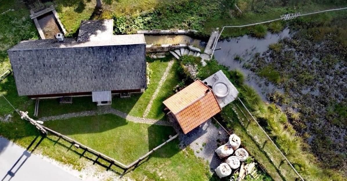 Вілла Wooden House With A Waterfall "Stipanov Mlin" Плитвицька Єзера Екстер'єр фото